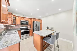 4041 W 8th Ave, Hialeah, FL 33012 - Photo 9
