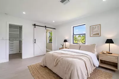 10 NW 100th St, Miami Shores, FL 33150 - Photo 11