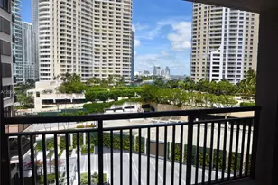 540 Brickell Key Dr, Miami, FL 33131 - Photo 11
