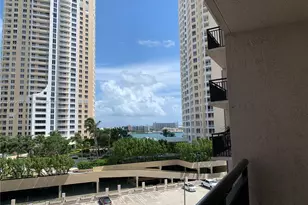 540 Brickell Key Dr, Miami, FL 33131 - Photo 19