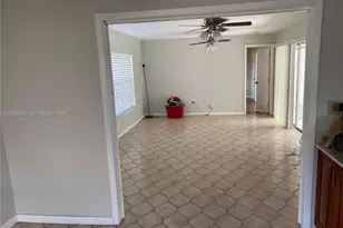 7410 Tropicana St, Miramar, FL 33023 - Photo 7