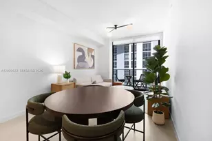 11 NE 6th St, Miami, FL 33132 - Photo 7