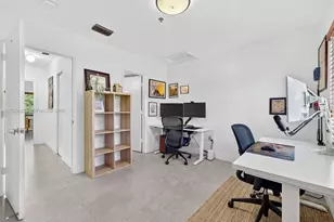 105 Riviera Cir, Weston, FL 33326 - Photo 17