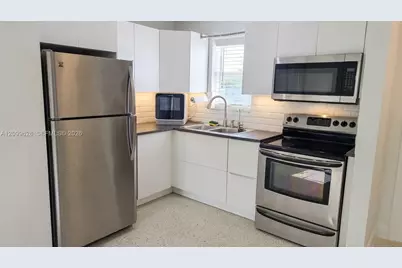 836 SW 1st St #403, Miami, FL 33130 - Photo 9