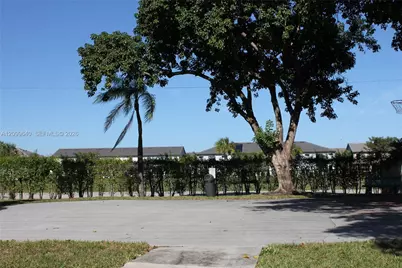 112 Lake Emerald Dr #109, Oakland Park, FL 33309 - Photo 45