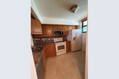112 Lake Emerald Dr #109, Oakland Park, FL 33309 - Photo 3