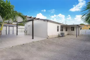 6660 W 13th Ave, Hialeah, FL 33012 - Photo 19