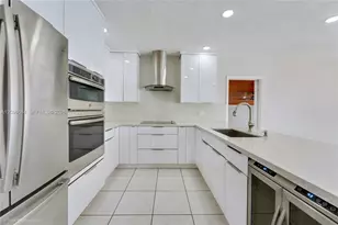 6660 W 13th Ave, Hialeah, FL 33012 - Photo 7
