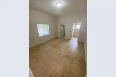 2485 W 5th Ct #B, Hialeah, FL 33010 - Photo 13