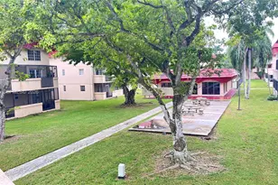 10905 N Kendall Dr, Miami, FL 33176 - Photo 15
