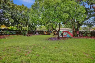 1699 NE 157th Ter, North Miami Beach, FL 33162 - Photo 37