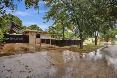 1699 NE 157th Ter, North Miami Beach, FL 33162 - Photo 5