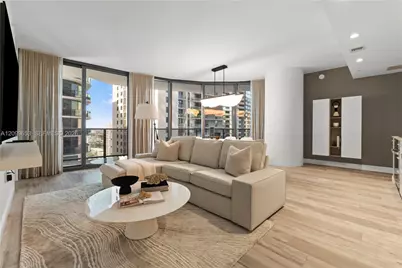 45 SW 9th St #1708, Miami, FL 33130 - Photo 1