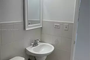 7135 Collins Ave, Miami Beach, FL 33141 - Photo 5