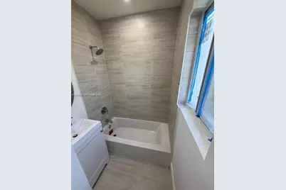 1123 N 17th Ct #1, Hollywood, FL 33020 - Photo 5