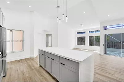 10149 NW 4th St, Plantation, FL 33324 - Photo 17