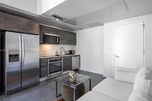 151 SE 1st St, Miami, FL 33131 - Photo 9