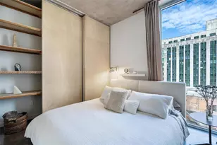 151 SE 1st St, Miami, FL 33131 - Photo 13