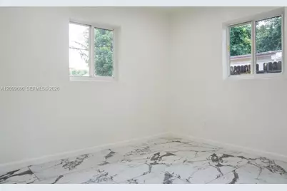 3201 SW 48th Ave, West Park, FL 33023 - Photo 11