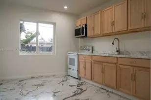 3201 SW 48th Ave, West Park, FL 33023 - Photo 3
