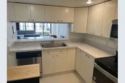 555 NE 15th St #10F, Miami, FL 33132 - Photo 3
