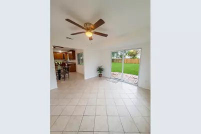731 SW 24th St SW #5, Vero Beach, FL 32962 - Photo 7