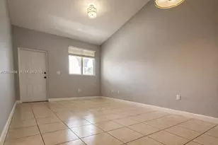 2908 SE 17th Ave, Homestead, FL 33035 - Photo 3