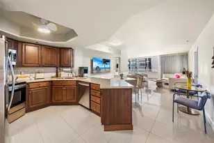 8911 Collins Ave, Surfside, FL 33154 - Photo 11