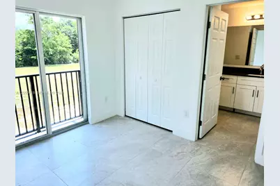 580 NW 34th St #5, Miami, FL 33127 - Photo 9