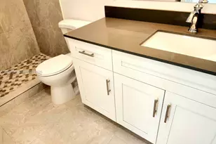 580 NW 34th St, Miami, FL 33127 - Photo 11