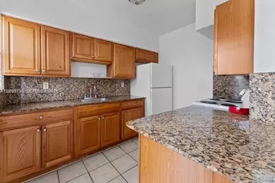 1165 Marseille Dr #22, Miami Beach, FL 33141 - Photo 5