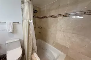 100 Lincoln Rd, Miami Beach, FL 33139 - Photo 17