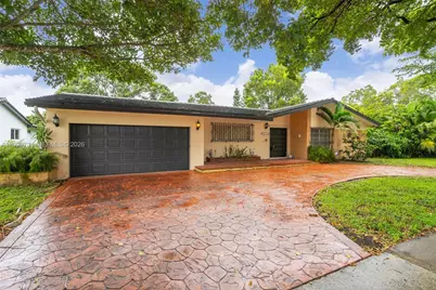 7200 S Miami Lakeway S, Miami Lakes, FL 33014 - Photo 3