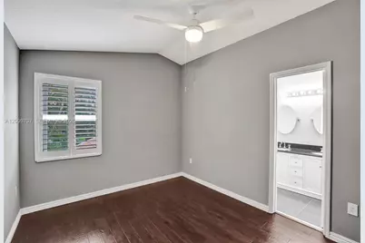 1620 Weeping Willow Way, Hollywood, FL 33019 - Photo 39