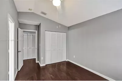 1620 Weeping Willow Way, Hollywood, FL 33019 - Photo 37