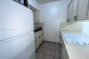 3181 SW 13th St, Miami, FL 33145 - Photo 13