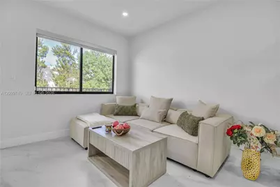 944 Jefferson Ave #15, Miami Beach, FL 33139 - Photo 3