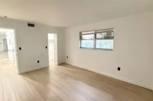 12215 W Dixie Hwy, North Miami, FL 33161 - Photo 13