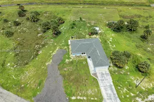 1046 Saturn Ct, Other City - In The State Of Florida, FL 33945 - Photo 5