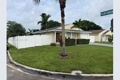 8289 Barnyard Way, Boca Raton, FL 33433 - Photo 9
