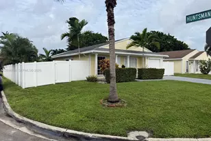 8289 Barnyard Way, Boca Raton, FL 33433 - Photo 9