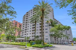 90 Edgewater Dr, Coral Gables, FL 33133 - Photo 1