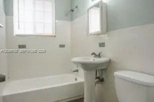 952 Meridian Ave, Miami Beach, FL 33139 - Photo 7