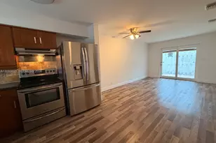 1959 SE 3rd St, Deerfield Beach, FL 33441 - Photo 5