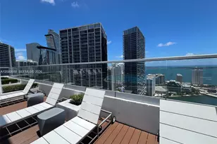 55 SE 6th St, Miami, FL 33131 - Photo 5
