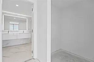 1170 E Hallandale Beach Blvd, Hallandale Beach, FL 33009 - Photo 29