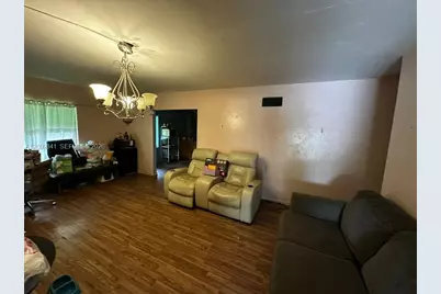2299 NW 90th St, Miami, FL 33147 - Photo 5