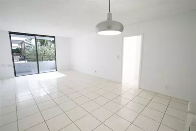 600 Three Islands Blvd #316, Hallandale Beach, FL 33009 - Photo 5