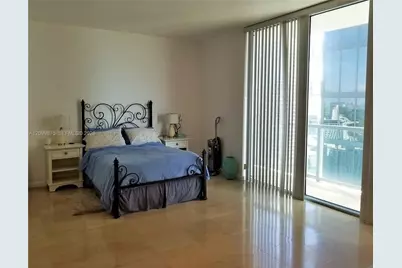 1050 Brickell Av #2622, Miami, FL 33131 - Photo 5