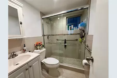 820 NW 87th Ave #105, Miami, FL 33172 - Photo 5